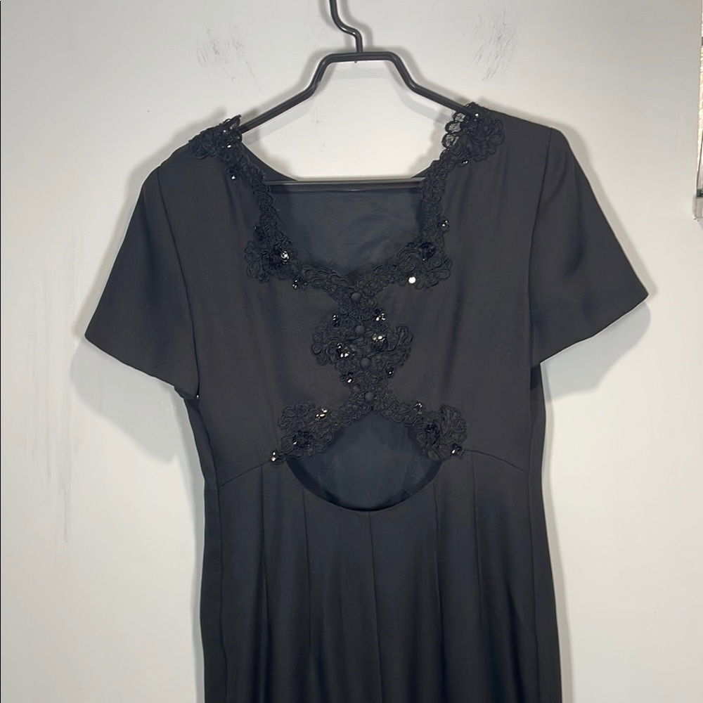 Maggy London Black Sheath Dress Size 10 Lace Back Cocktail Midi